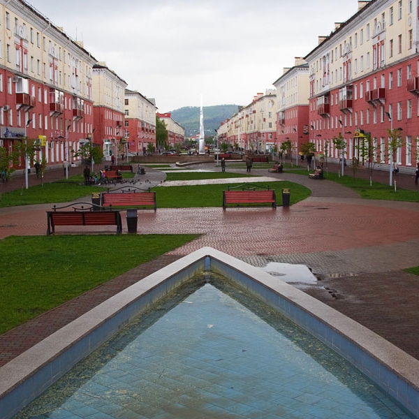 междуреченск кемеровская область население. поселок междуреченский. междуреченск кузбасс кемеровская область. аэросъемка междуреченск лобачев юрий. дворец кристалл междуреченск.